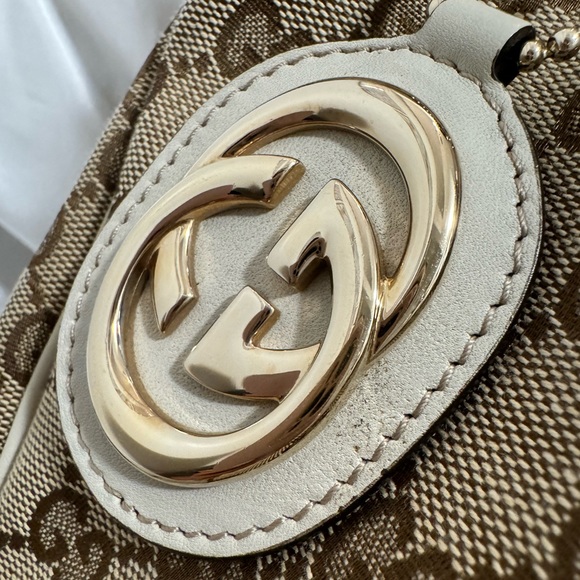 Gucci Large Sukey Monogram Tote - Picture 12 of 16